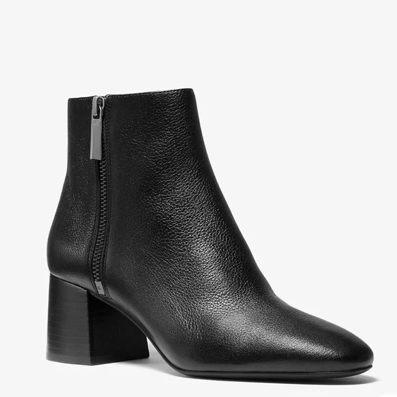 NWT New In Box MICHAEL MICHAEL KORS
Alane Pebbled Leather Ankle Boot Size 8.5 - Picture 1 of 11
